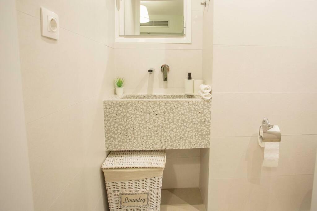 Appartamento 350M From Museum Of Acropolis A Cozy & Quiet House Atene Esterno foto
